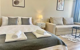 Elegant Studio For 4 Persons In Center & Parking